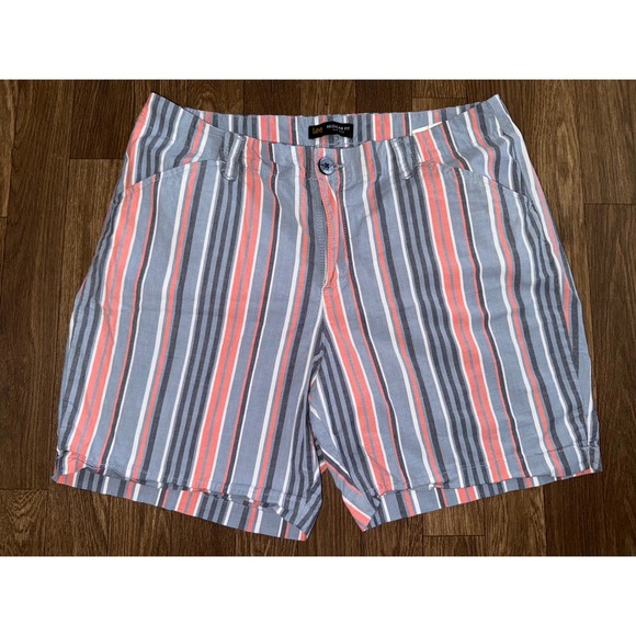 Lee Regular Fit Striped Shorts Mid-Rise Casual Everyday Comfort Size 14 - Picture 1 of 6
